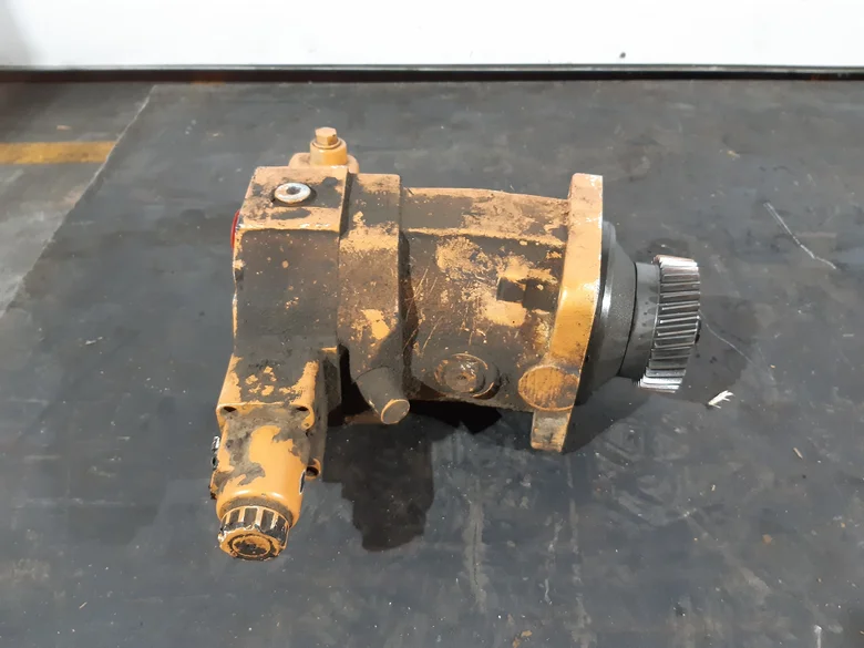 Motor hidráulico de avance para CASE 121D