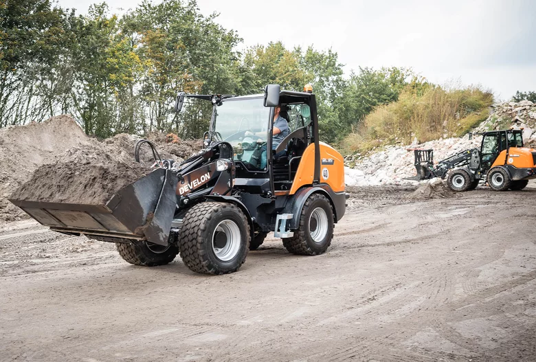 Chargeuse articulée sur pneus 5,1t - DL85-7