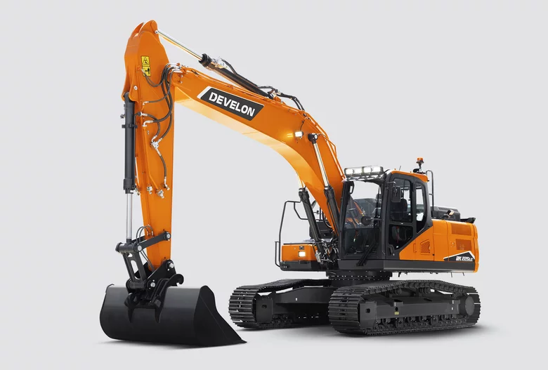 Pelle sur chenilles 23,3t - DX225LC-7