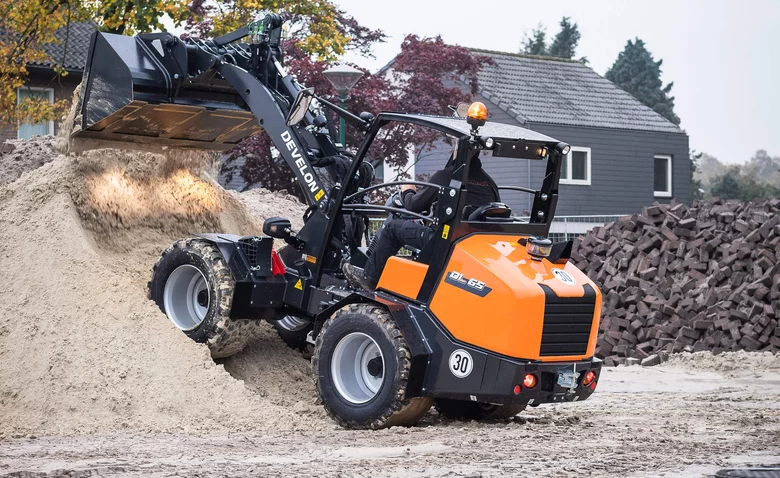 Chargeuse articulée sur pneus 3,6t - DL65-7