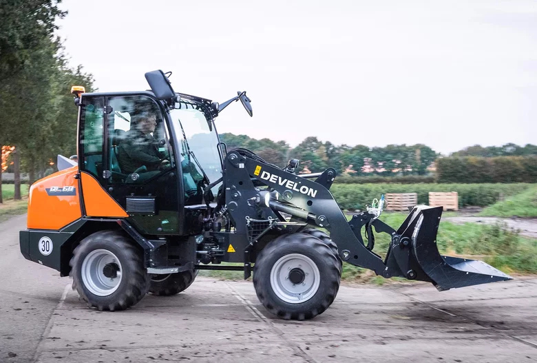 Chargeuse articulée sur pneus 3,7t - DL60-7