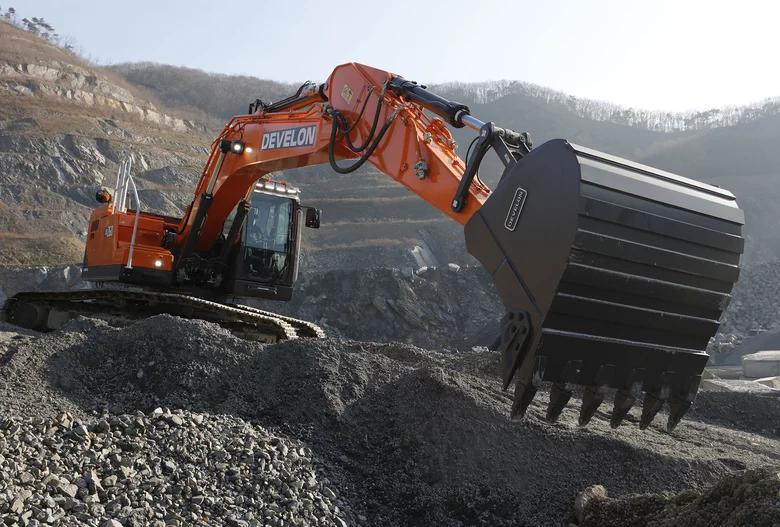Pelle sur chenilles 26,3t Develon DX260LC-9